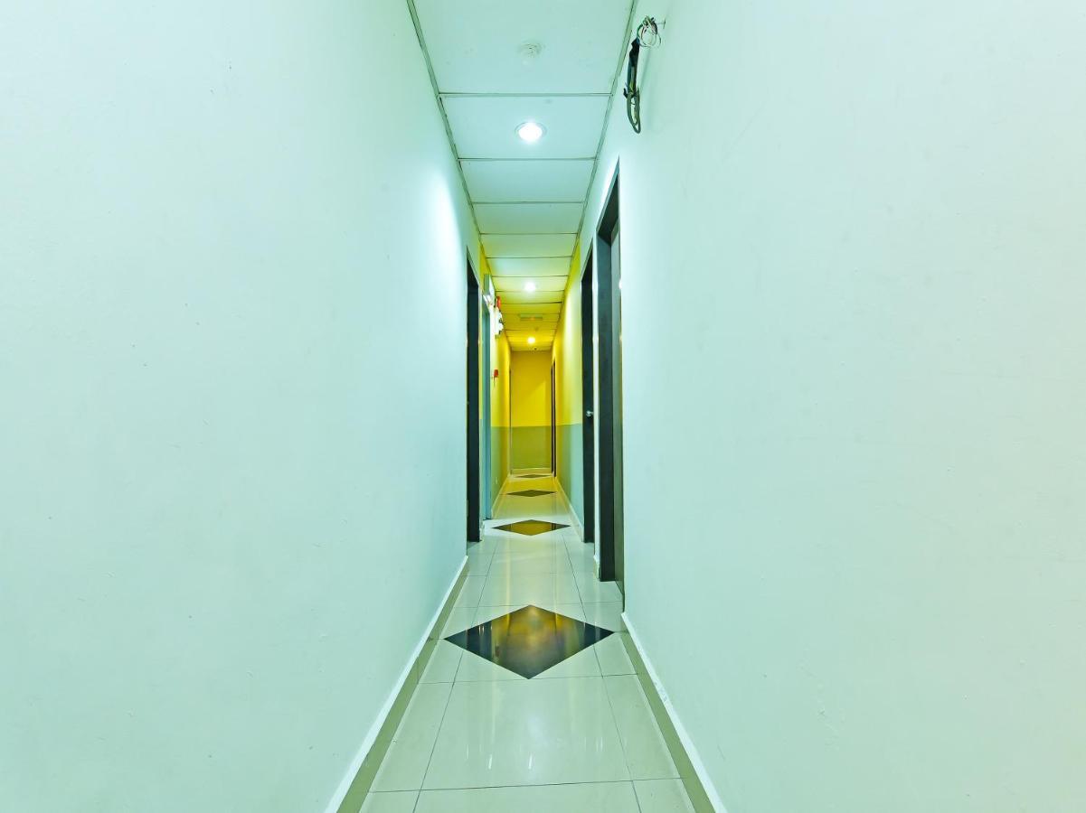 Oyo 90542 My Hotel 2*